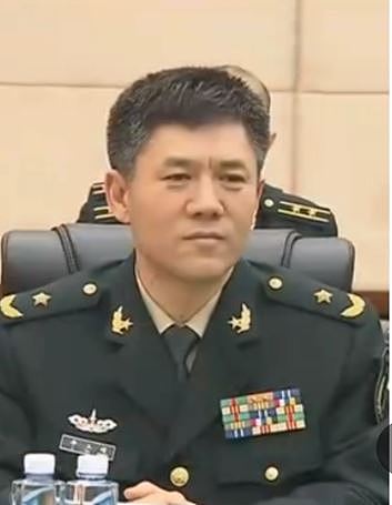 解放军大反腐28上将落马失踪！6成戎装中委缺席四中全会，刮骨疗毒重塑军队（组图） - 9