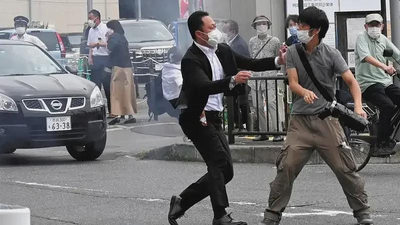 安倍晋三遇刺身亡3年后,凶手今日首次被公审(组图) - 2