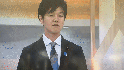 日本新任内阁大臣迷倒大批樱花妹!疯狂示爱夸帅称其是“理想型”,网友:这是真饿了(组图) - 17
