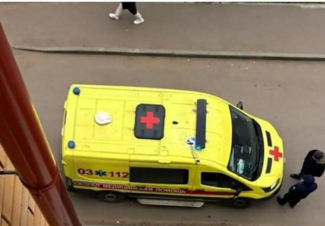 新生婴遭扔出窗外坠楼亡,凶嫌竟是5岁姐(图) - 1