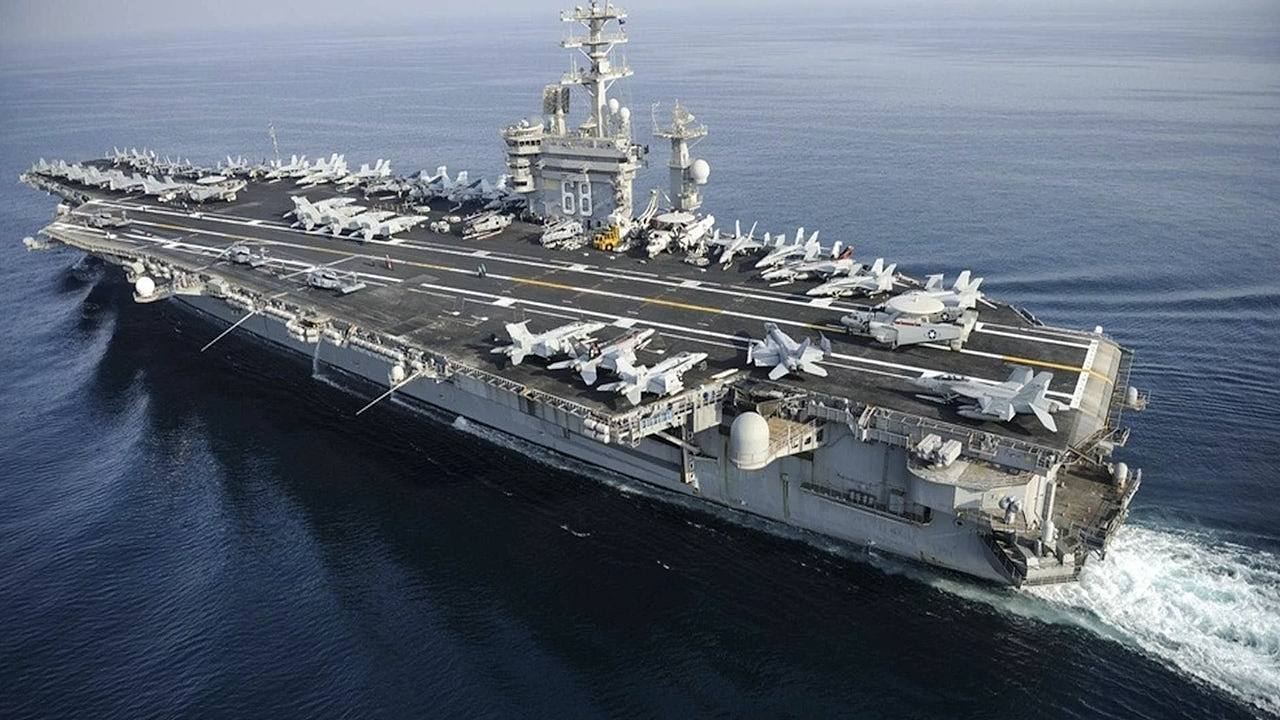 胡锡进评美航母南海坠机“出大丑”：欺负小国行，对抗解放军难中用（组图） - 1
