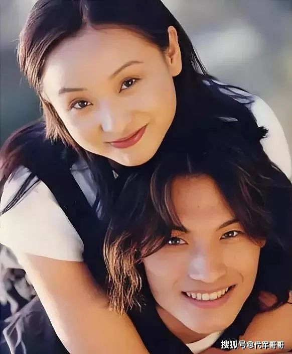 他曾与孔琳同居，和柯蓝恋爱，却悄悄娶圈外美女（组图） - 5
