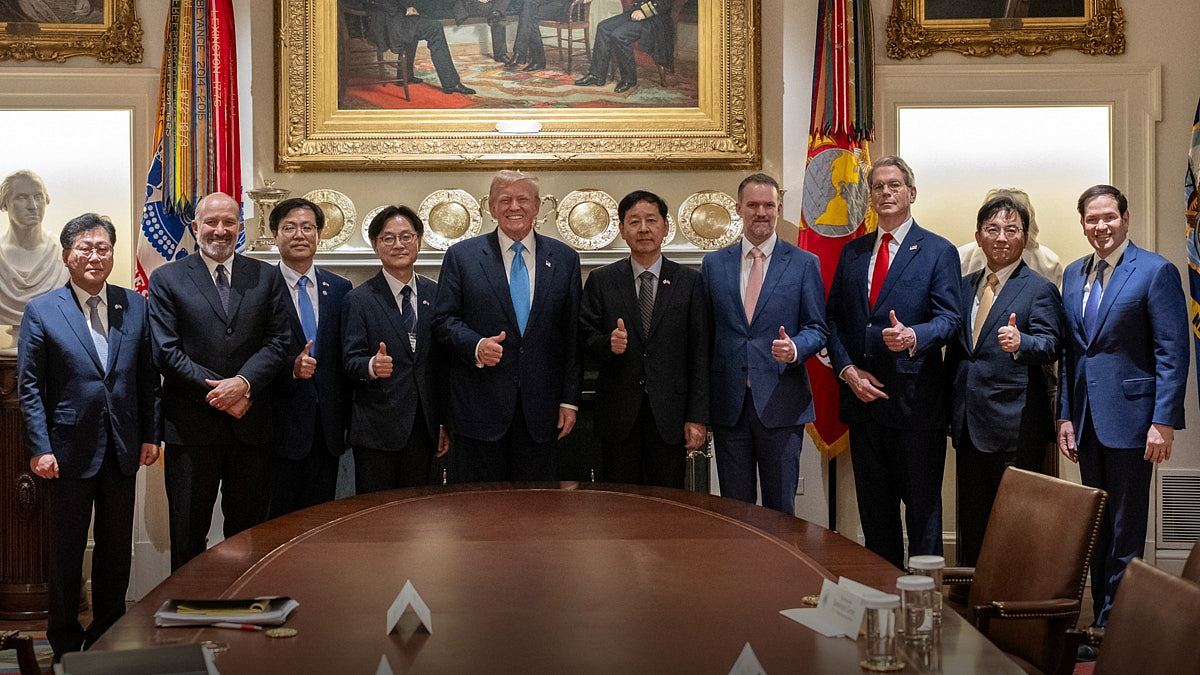 众人竞相巴结特朗普,而特朗普在哄金正恩(组图) - 5
