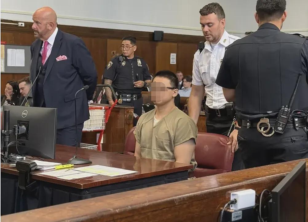 华男操纵暗网毒品帝国,贩毒洗钱逾千万被判6年半(组图) - 4