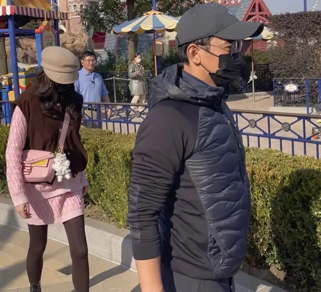 劲爆！唐嫣罗晋“分居瓜”杀疯热搜，夫妻常年两地分居，恩爱九年难敌现实，“恩爱夫妻”人设面临崩塌（组图） - 6