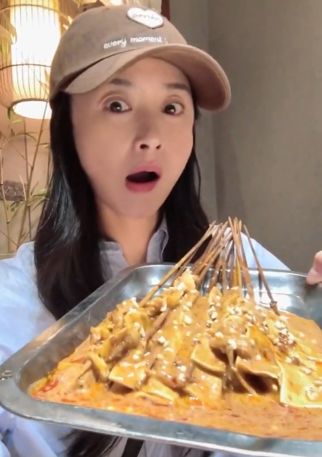 蒋欣自曝 “用嘴过度被看管”(组图) - 1