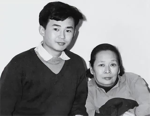 七位遗孀为何无一人参加叶剑英的葬礼(组图) - 3
