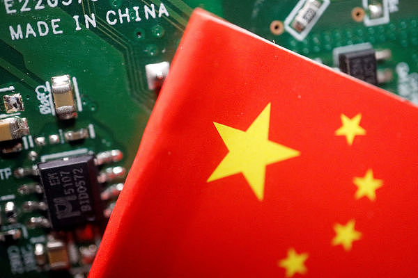 中国十五五规划建议出炉：采取“超常规措施”，推动核心技术攻关（组图） - 1