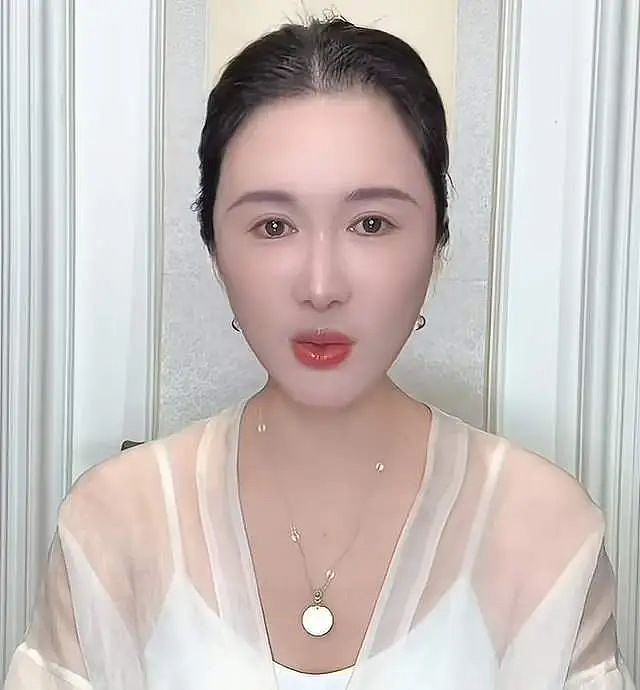 曝杜星霖“雇佣”水军投诉律师,聊天记录被曝(组图) - 2