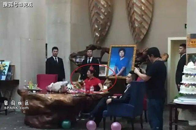 被指与好莱坞明星有神秘婚姻，慈善家李春平去世（组图） - 10
