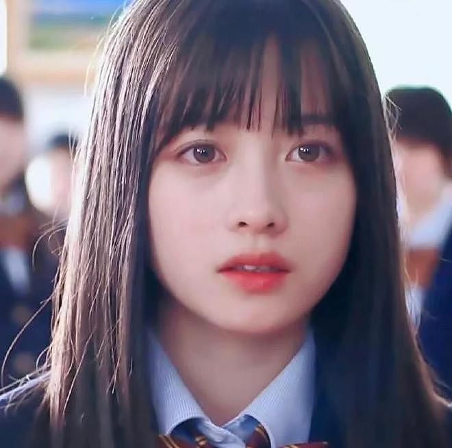 4位年轻小花近期颜值翻车，拉踩前辈失败，网友：娱乐圈审美降级（组图） - 12