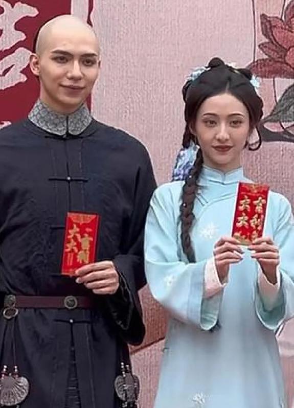 4位年轻小花近期颜值翻车，拉踩前辈失败，网友：娱乐圈审美降级（组图） - 3
