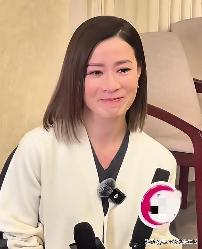 许绍雄离世，佘诗曼强颜欢笑！她说，老豆我很想你！但我不会再哭（组图） - 7