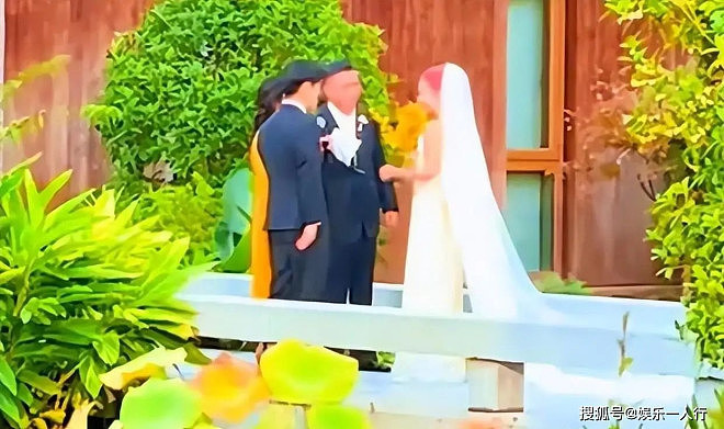 刘欢女儿大婚!视频发去仅1天,恶心的一幕就出现了(组图) - 2