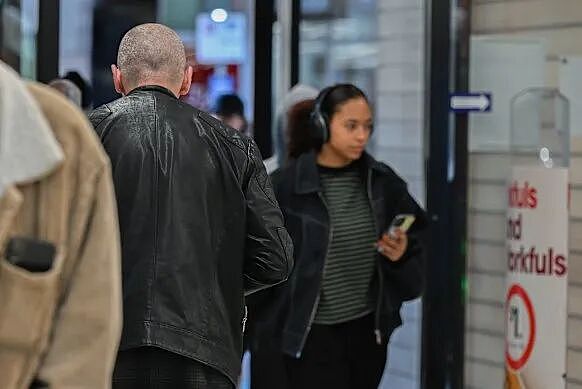 墨尔本这家Coles，店内开始播歌剧，只为对付…小偷！（组图） - 2