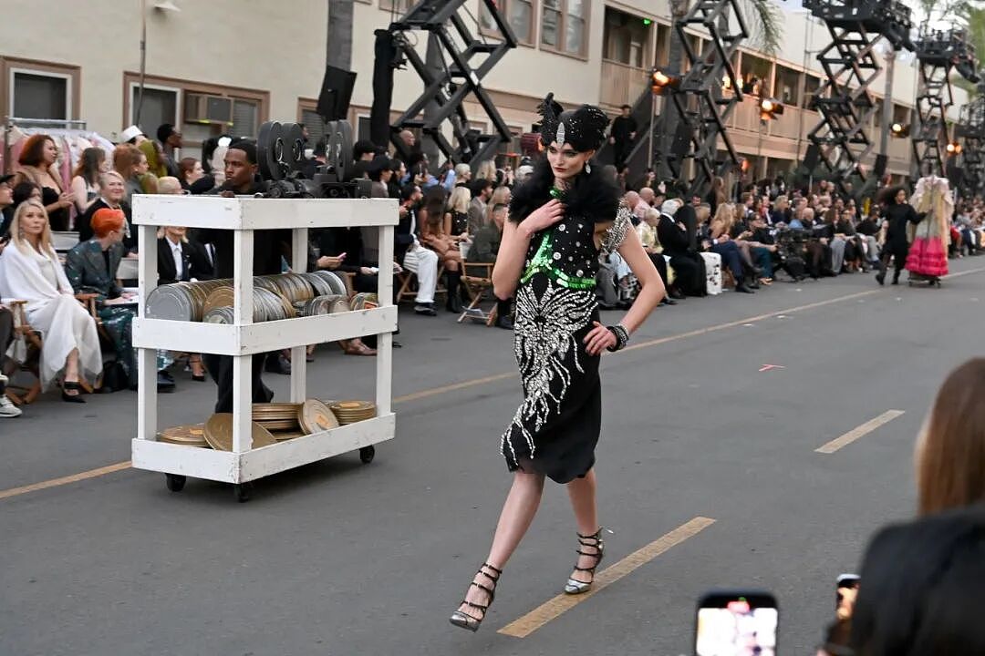 Vogue请来半个好莱坞的“众神”，她却是唯一被致敬的中国女星（组图） - 10