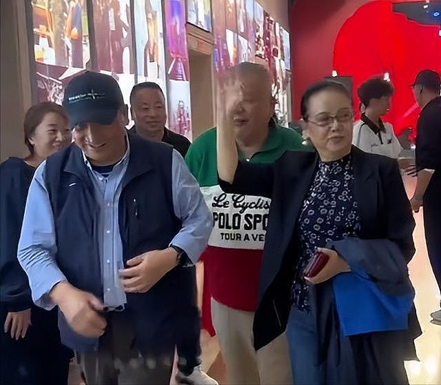 钱再多有什么用？ 46岁女儿至今不婚不育，继子反倒成了姜昆的骄傲（组图） - 9