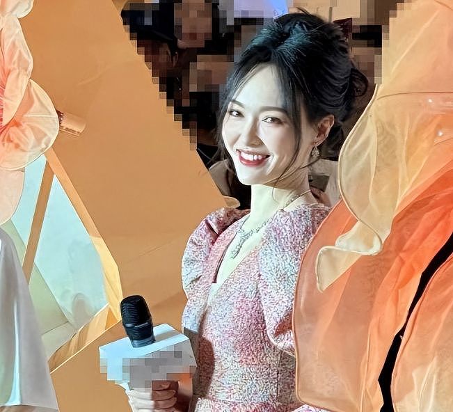 离婚传闻仅一周，41岁唐嫣高调官宣喜讯，原来一切早有预兆（组图） - 3