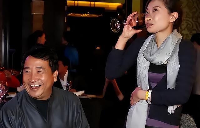 钱再多有什么用？ 46岁女儿至今不婚不育，继子反倒成了姜昆的骄傲（组图） - 18