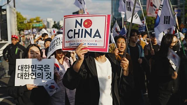 “不要特朗普！不要中国！”抗议者聚集在首尔（组图） - 3