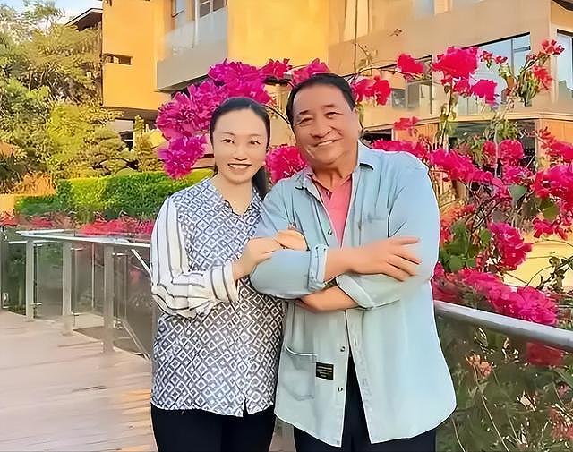 钱再多有什么用？ 46岁女儿至今不婚不育，继子反倒成了姜昆的骄傲（组图） - 11
