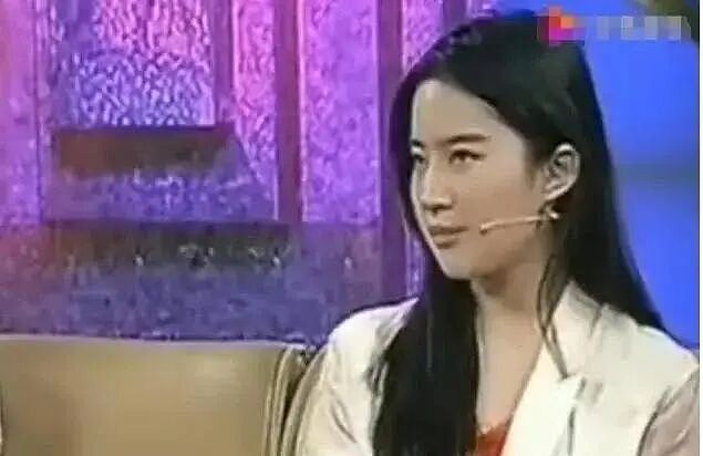 江一燕官宣离婚前夫身份曝光，曾内涵刘亦菲被翻白眼，绿茶行为太多终翻车（组图） - 6