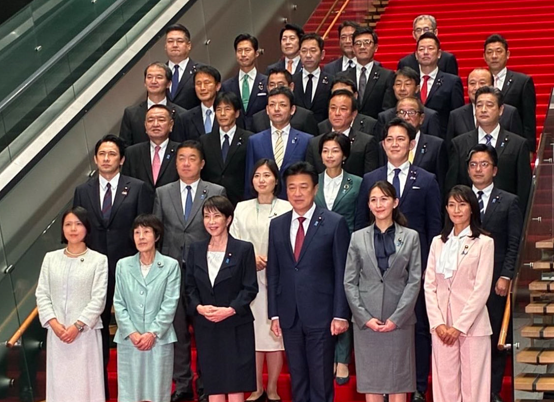 日本写真女星成内阁政务官，性感照片全网刷屏，曾因脑袋空空被网友骂爆（组图） - 29