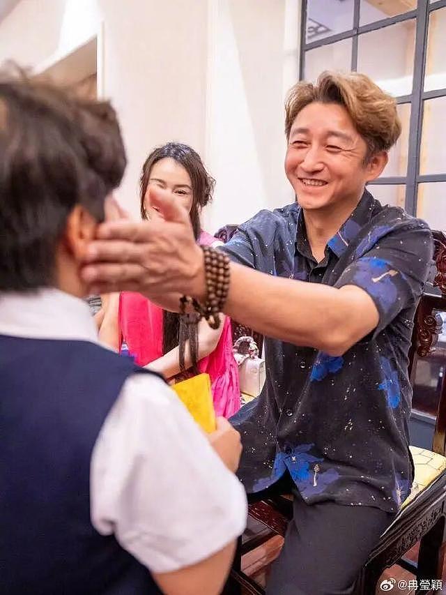 小儿子拜师少林寺,邹市明称3个儿子没有一个子承父业:“拳王”这事儿交给别人家孩子吧(组图) - 1
