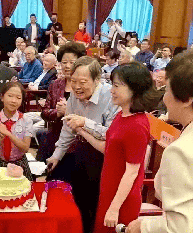 上亿现金资产需3人平分！翁帆仅能到手5000万左右（组图） - 7