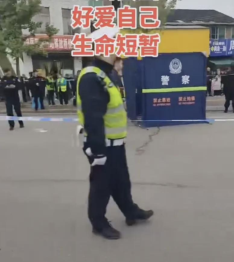 的哥因乘客少付2块钱，被活活气死（组图） - 1