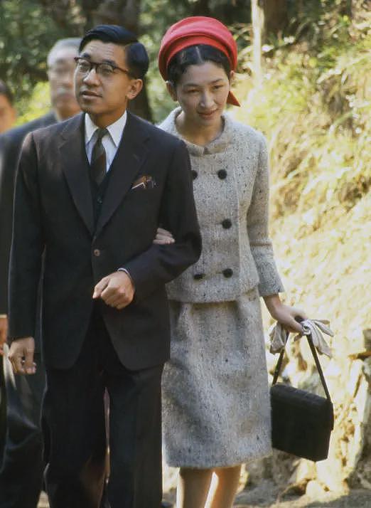日本史上最“恶毒”皇室婆婆，最美平民皇后被她24小时监视、当面斥责，甚至折磨到失声（组图） - 12