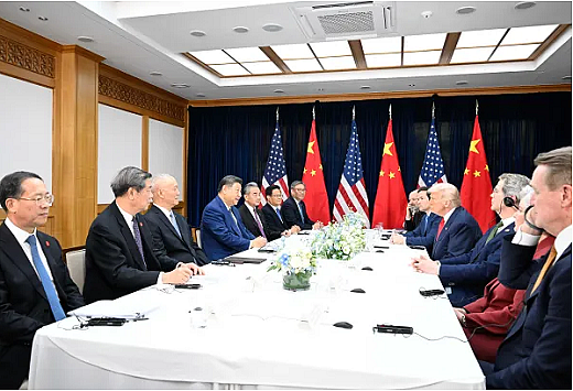习近平同美国总统特朗普在釜山举行会晤 NAB承诺提供600亿澳元助力开发商建设住房 传闻力拓有意出售数十亿澳元非核心资产 - 4