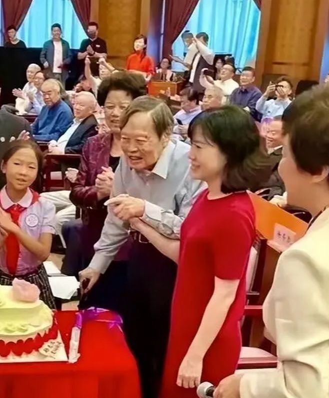 上亿现金资产需要3个人平分！翁帆仅能到手5000万左右（组图） - 7