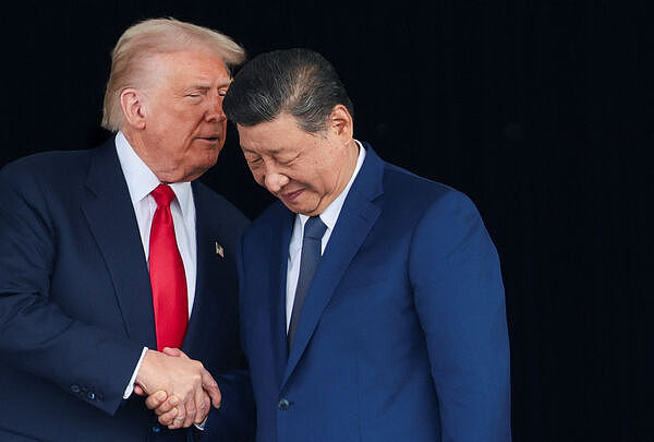 澳中领导人非正式会谈！中美两国领导人互访；习近平与加国总理8年来首次正式会谈，中加关系现回暖迹象（视频/组图） - 15