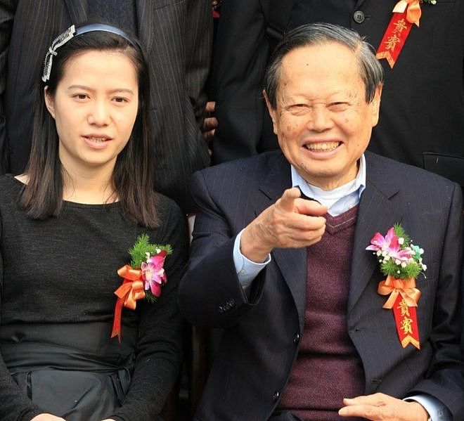 上亿现金资产需要3个人平分！翁帆仅能到手5000万左右（组图） - 1