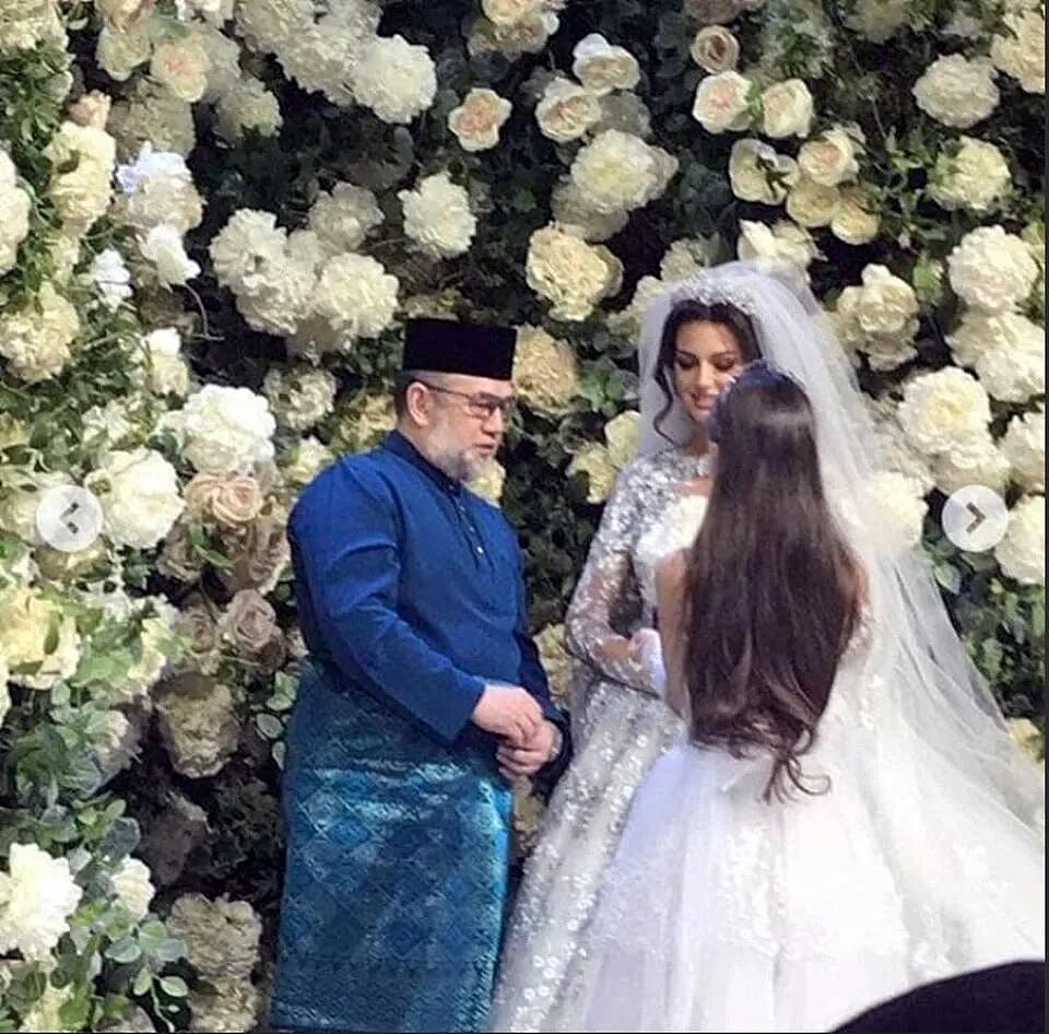 马来西亚前苏丹恋上年轻美女，分手后被女方指责：我只是多花了点钱，就跟我分手了（组图） - 21