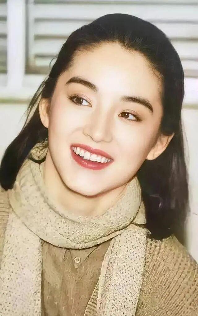 他陪了林青霞21年，眼睁睁看着她嫁给别人，如今78岁仍单身（组图） - 13