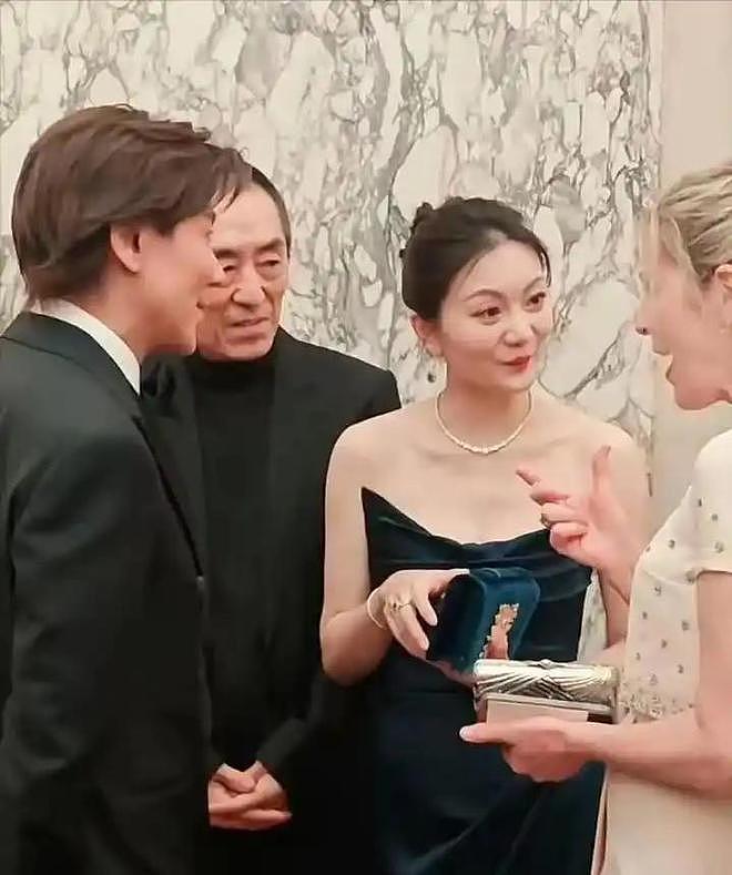 被张艺谋藏了13年，看似成赢家的陈婷，最后输的一败涂地（组图） - 4