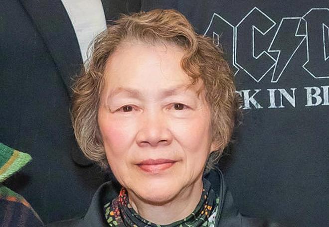刘嘉玲晒同学50年后合影，面部医美痕迹明显，被吐槽不如同学自然（组图） - 15