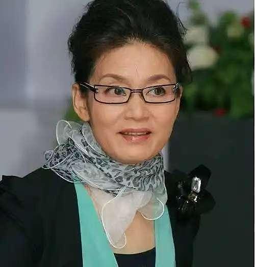 钱再多有什么用？官媒揭开70岁潘虹的真实现状，董卿说的一点没错（组图） - 23