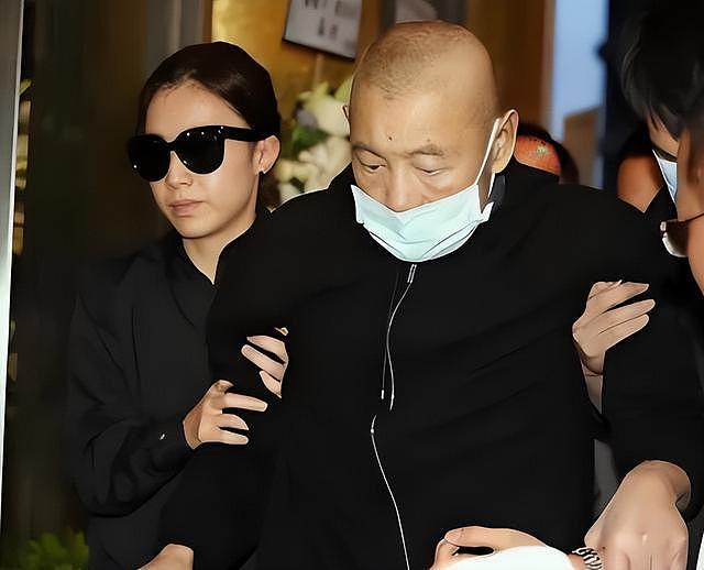 刘銮雄,为何死心塌地爱甘比这么多年?其实,答案俗套又露骨(组图) - 20