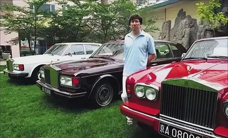 “中国第一软饭男”李春平离世,陪伴美国老妇13年换268亿遗产!“我因女人败,也因女人兴”(视频/组图) - 7