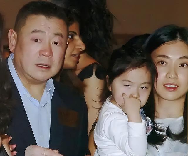 刘銮雄,为何死心塌地爱甘比这么多年?其实,答案俗套又露骨(组图) - 31