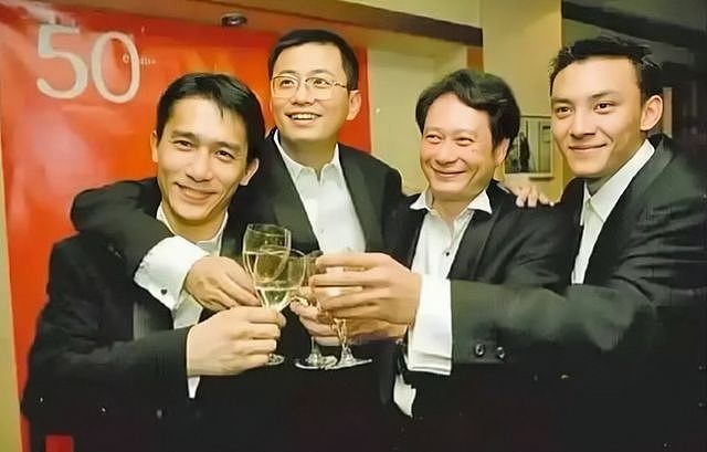 揩油女配音演员、对金靖开黄腔、说唐嫣装!王家卫竟然是这种人(组图) - 19