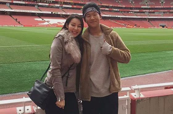 【美女】38岁“最美警花”撩走26岁小男友,网友:这极品身材太可了....(组图) - 11