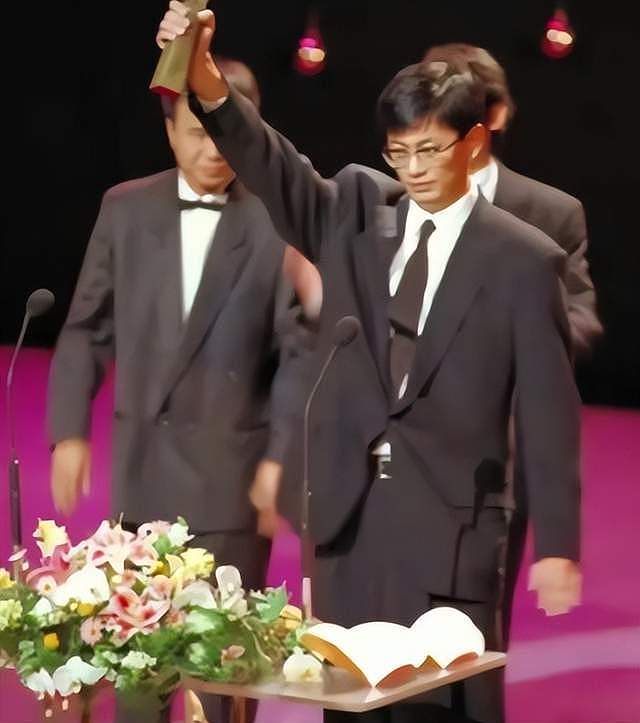 揩油女配音演员、对金靖开黄腔、说唐嫣装!王家卫竟然是这种人(组图) - 17