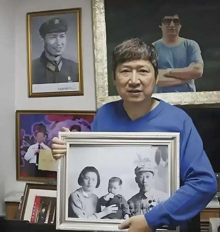 “中国第一软饭男”李春平离世,陪伴美国老妇13年换268亿遗产!“我因女人败,也因女人兴”(视频/组图) - 8
