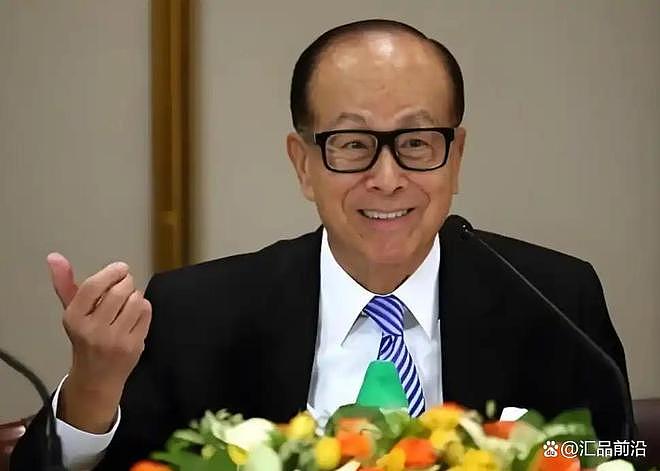 向太谈许家印:牌局用麻袋装现金,输掉上千万,迟早要破产(组图) - 7