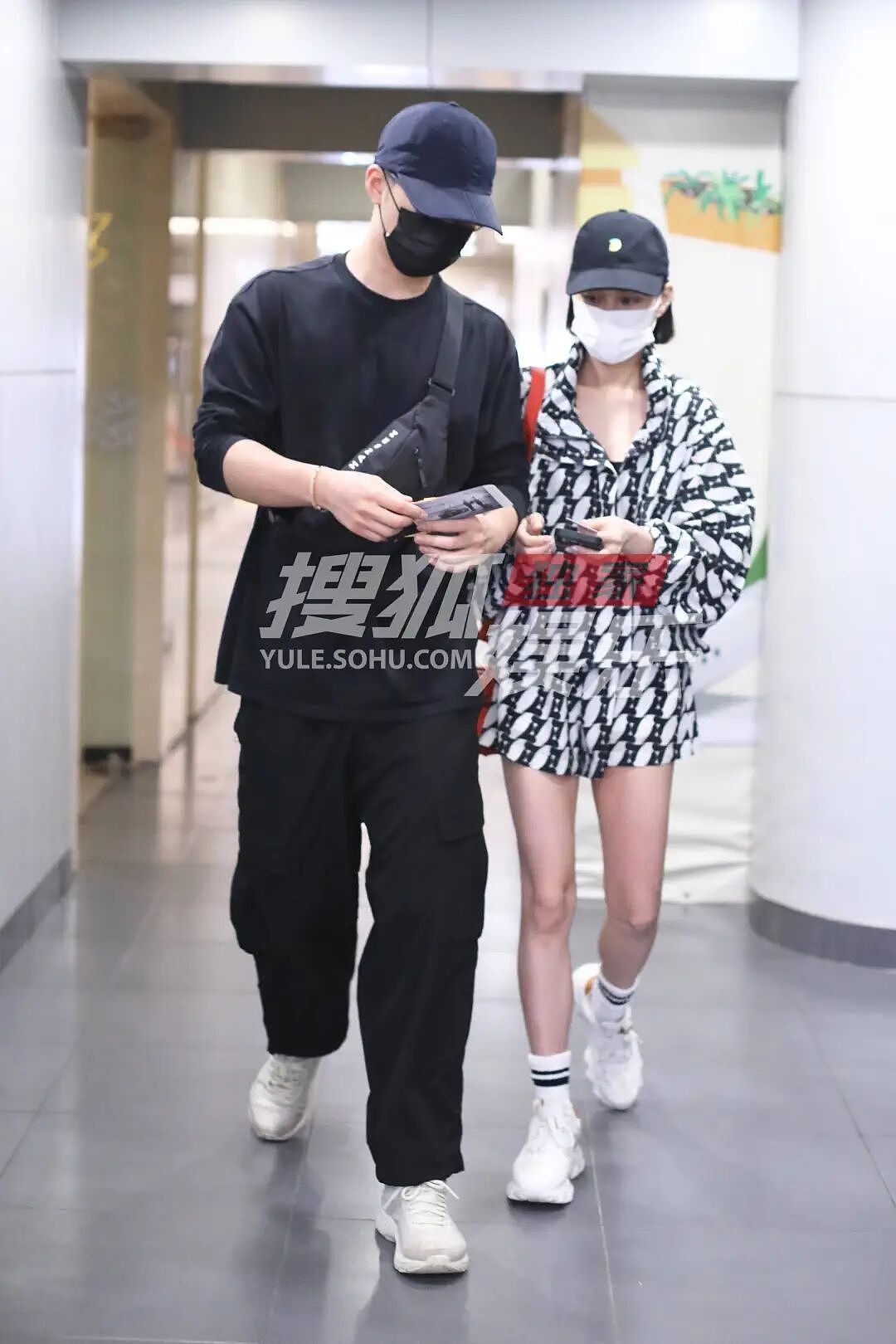 何超莲窦骁,两年婚姻,面目全非……(组图) - 7
