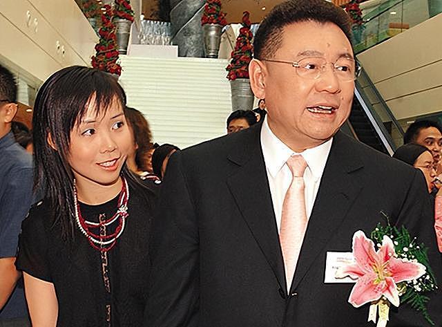 刘銮雄,为何死心塌地爱甘比这么多年?其实,答案俗套又露骨(组图) - 11
